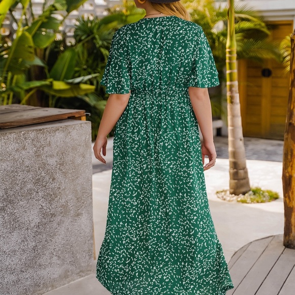 PLUS Blue Floral Butterfly Sleeve Maxi Dress - Picture 3 of 8